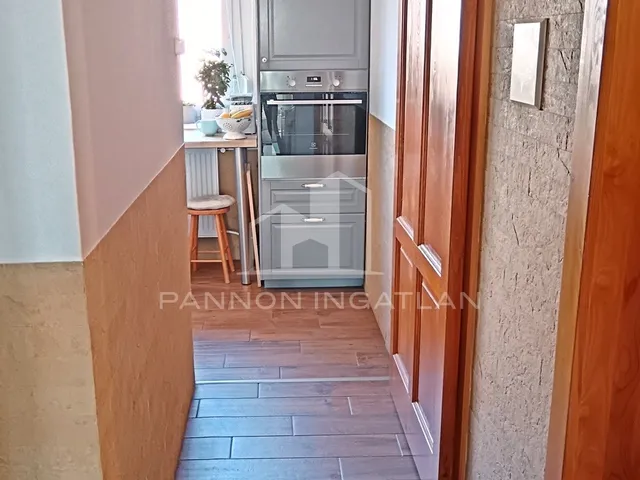 Eladó lakás Veszprém 62 nm