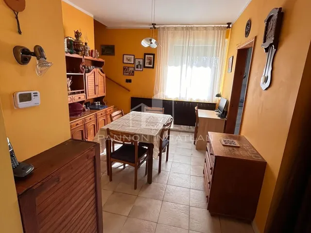 Eladó ház Balatonfőkajár 180 nm