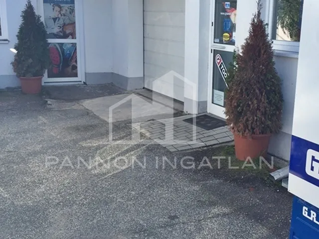 Kiadó kereskedelmi és ipari ingatlan Veszprém 60 nm