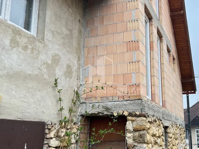 Eladó ház Ajka 162 nm