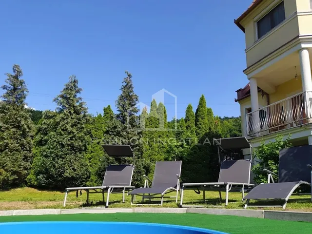 Eladó ház Eplény 254 nm