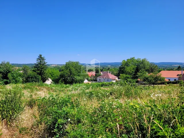 Eladó telek Magyarpolány 1531 nm