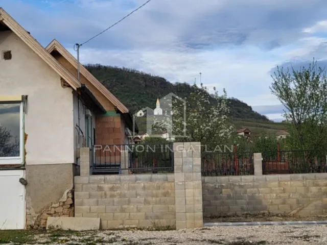 Eladó ház Somlójenő 70 nm
