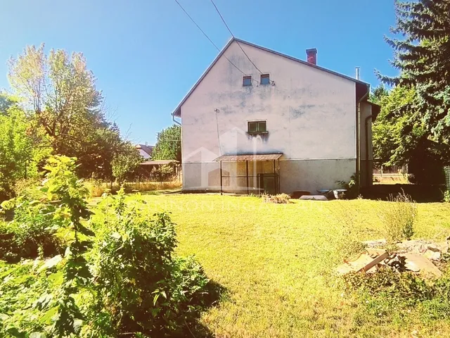 Eladó ház Balatonfűzfő 200 nm