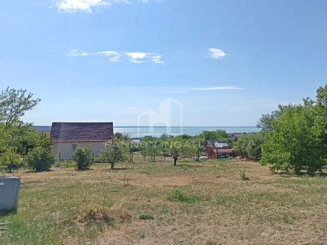 Eladó telek Balatonalmádi, Bartók Béla utca 1652 nm