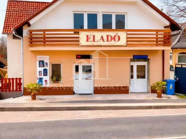 Eladó ház Balatonfűzfő 222 nm