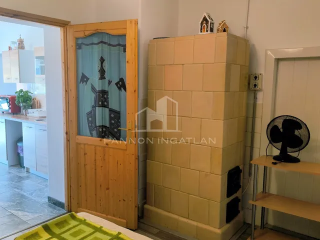 Eladó ház Balatonfüred, Udvar köz 80 nm