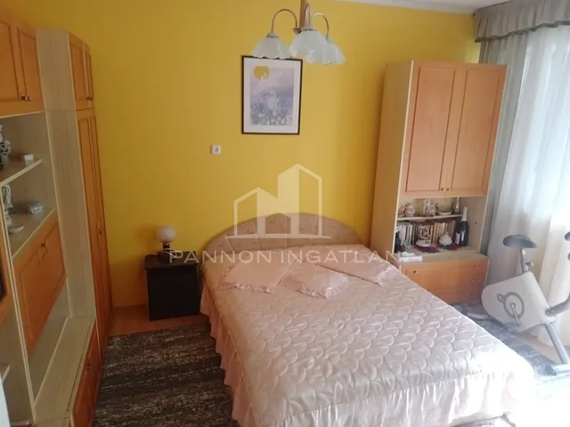 Eladó lakás Sümeg 77 nm