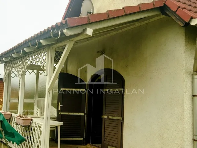 Eladó üdülő és hétvégi ház Sóly 40 nm