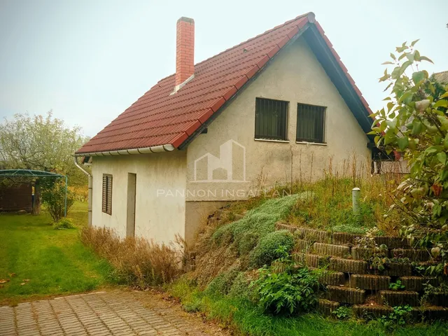 Eladó üdülő és hétvégi ház Sóly 40 nm