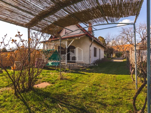 Eladó üdülő és hétvégi ház Sóly 40 nm