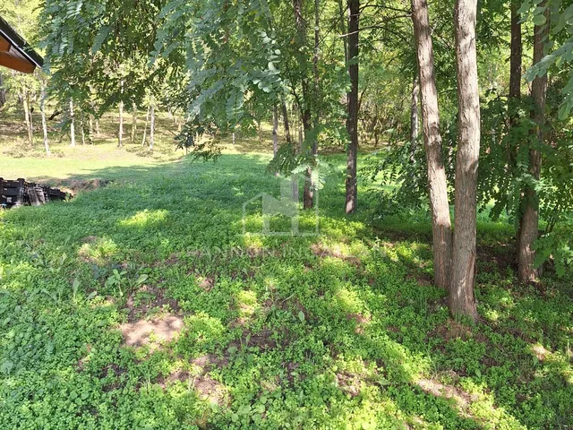 Eladó telek Magyarpolány 2070 nm