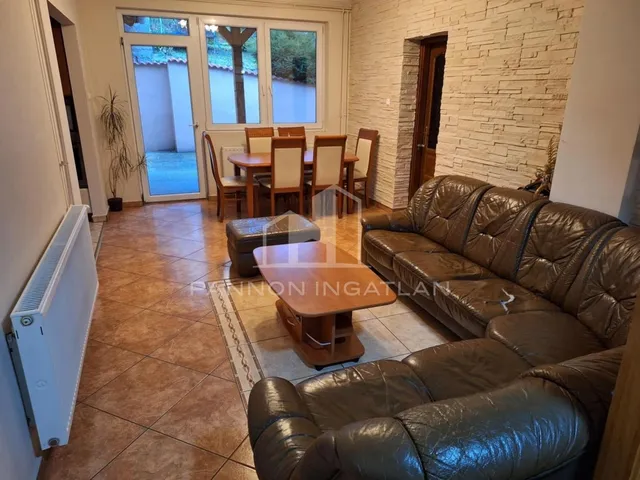 Eladó ház Ajka 140 nm