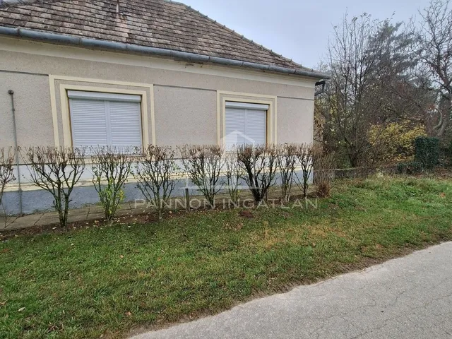 Eladó ház Dabrony, Árpád 90 nm