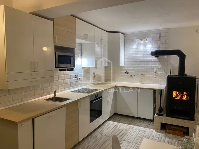 Eladó ház Magyarpolány 91 nm