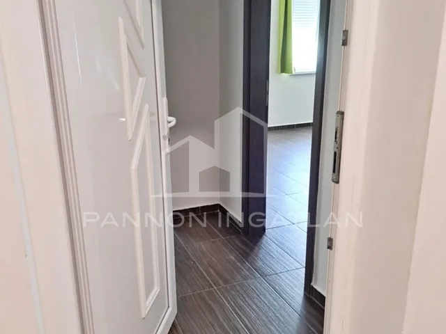 Kiadó lakás Úrkút, Május 1 tér 44 nm