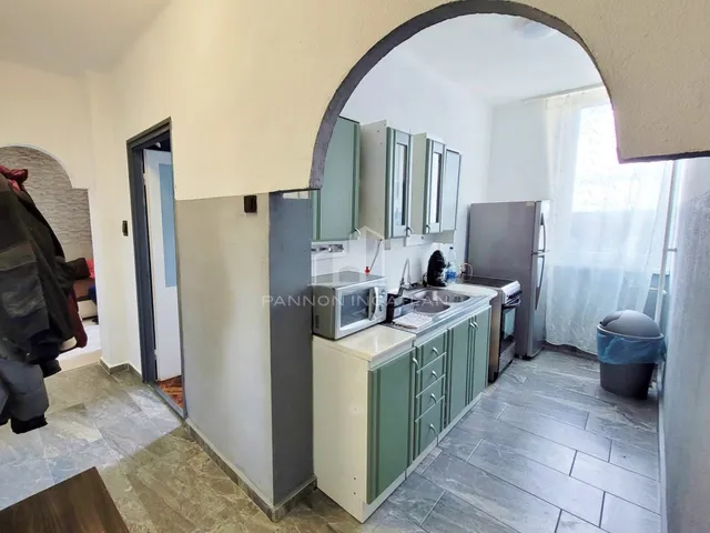 Eladó lakás Hajmáskér 43 nm