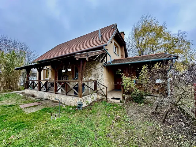 Eladó ház Felsőlajos 124 nm