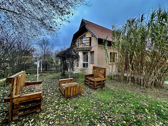 Eladó ház Felsőlajos 124 nm