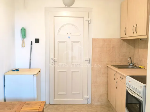 Kiadó lakás Veszprém 28 nm