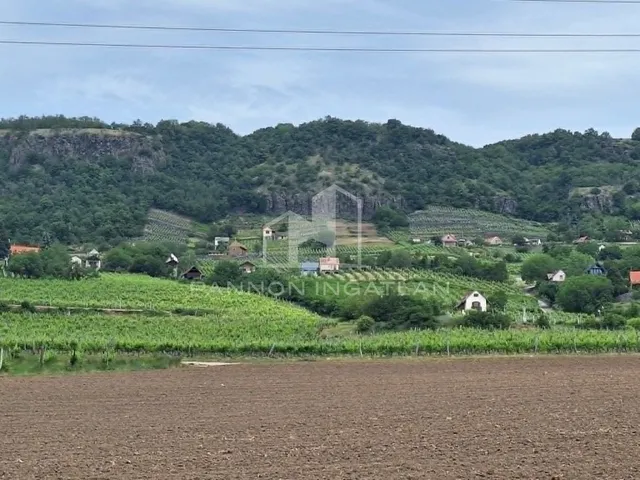 Eladó telek Somlóvásárhely 36 nm