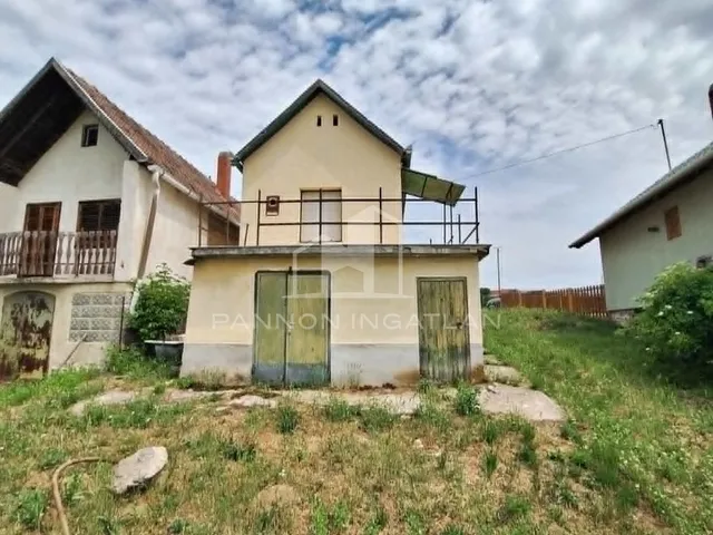 Eladó telek Somlóvásárhely 36 nm