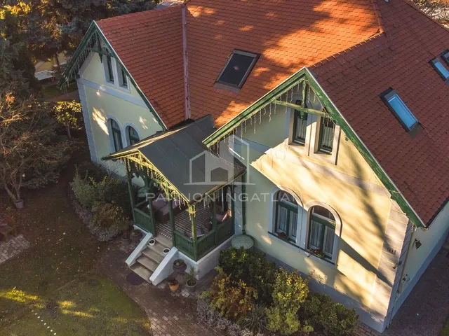 Eladó ház Veszprém 307 nm
