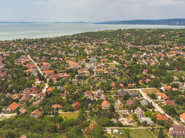 Eladó telek Balatonkenese 873 nm