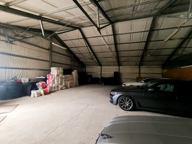 Kiadó kereskedelmi és ipari ingatlan Nyíregyháza 190 nm