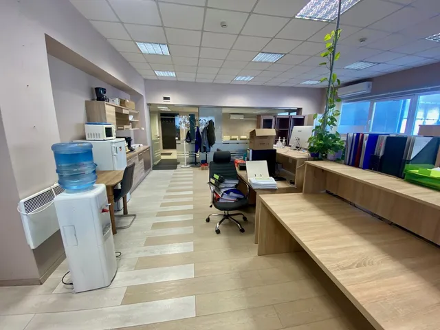 Kiadó kereskedelmi és ipari ingatlan Nyíregyháza 80 nm