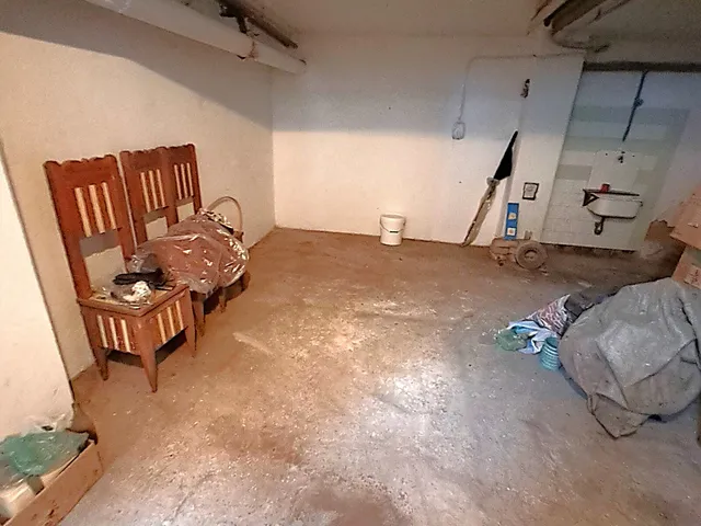 Kiadó garázs Nyíregyháza 40 nm