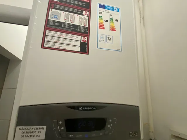 Eladó kereskedelmi és ipari ingatlan Nyíregyháza 51 nm