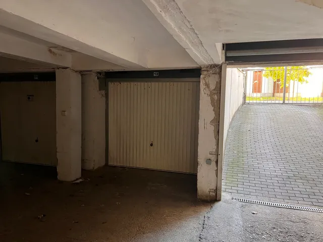 Kiadó garázs Nyíregyháza 19 nm