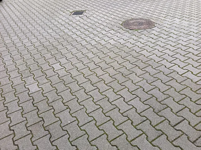 Eladó garázs Nyíregyháza 13 nm