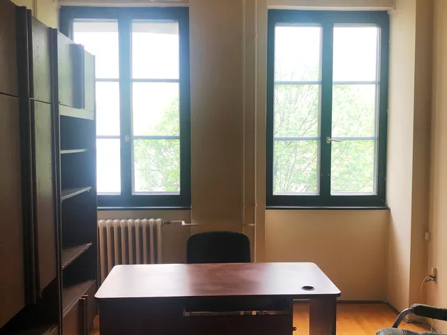 Eladó kereskedelmi és ipari ingatlan Nyíregyháza 122 nm