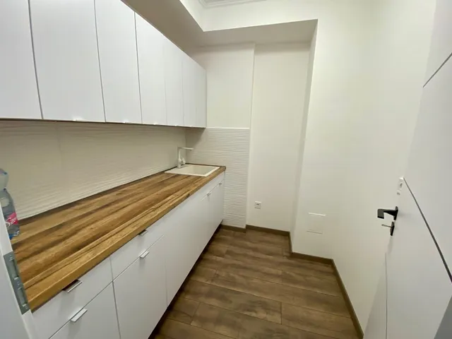 Kiadó kereskedelmi és ipari ingatlan Nyíregyháza 41 nm