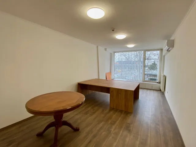 Kiadó kereskedelmi és ipari ingatlan Nyíregyháza 41 nm