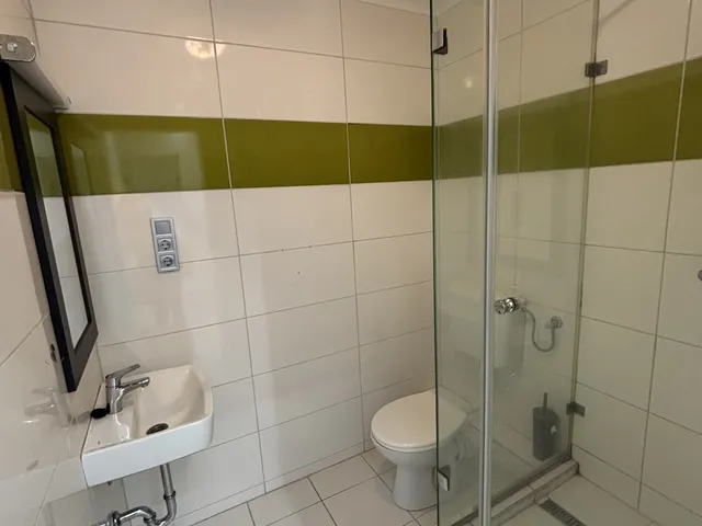 Kiadó kereskedelmi és ipari ingatlan Nyíregyháza 499 nm