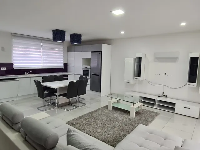 Kiadó ház Nyíregyháza 130 nm
