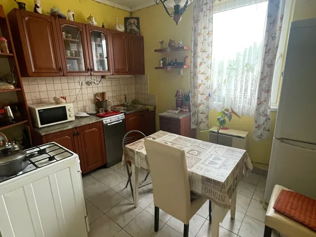 Eladó ház Tiszaeszlár 76 nm