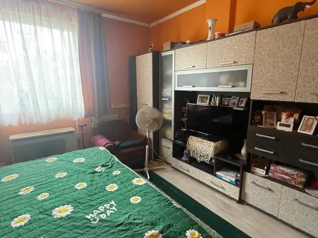 Eladó ház Tiszaeszlár 76 nm