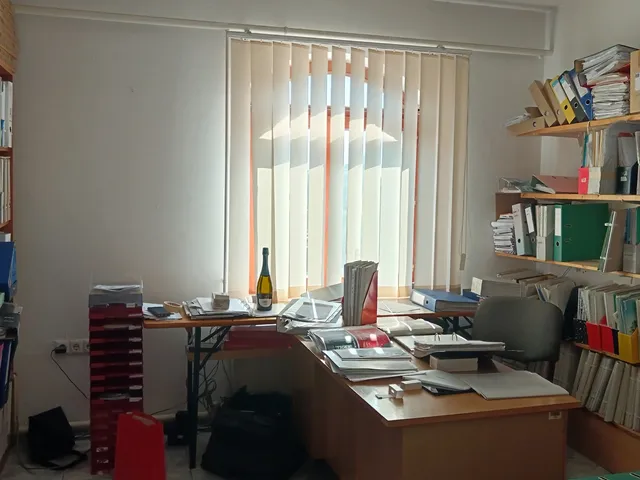 Eladó kereskedelmi és ipari ingatlan Nyíregyháza 300 nm