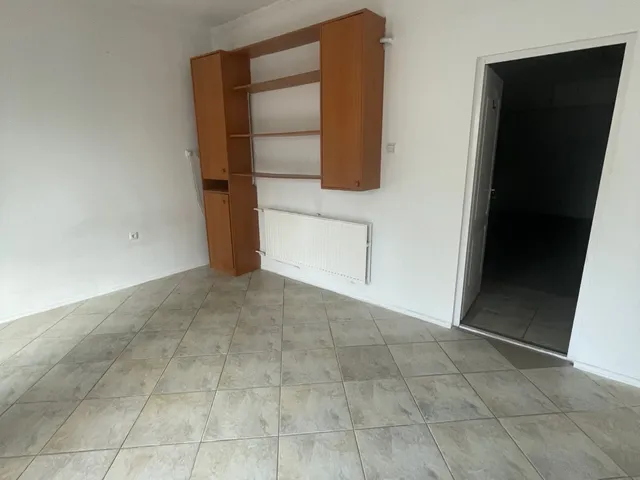 Eladó garázs Nyíregyháza 50 nm