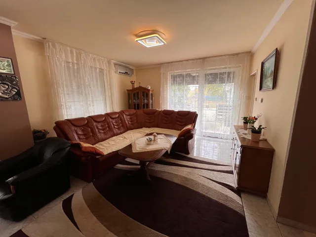 Eladó ház Napkor 200 nm