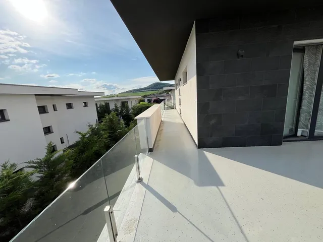 Eladó ház Üröm 200 nm