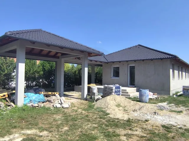 Eladó ház Szigetcsép 112 nm