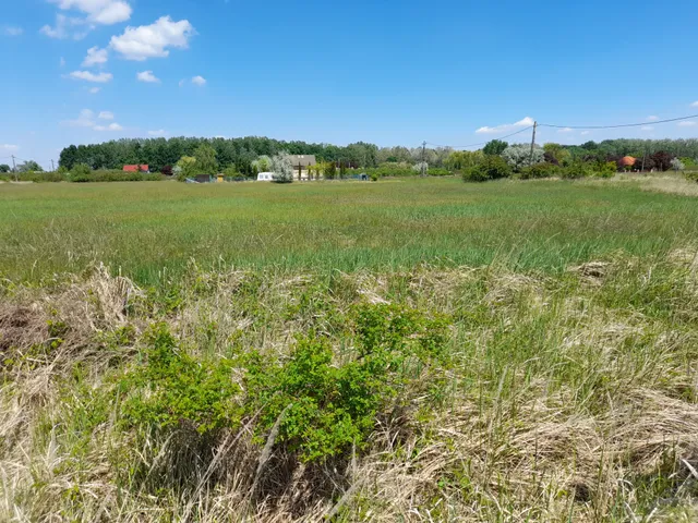 Eladó telek Abádszalók 560 nm