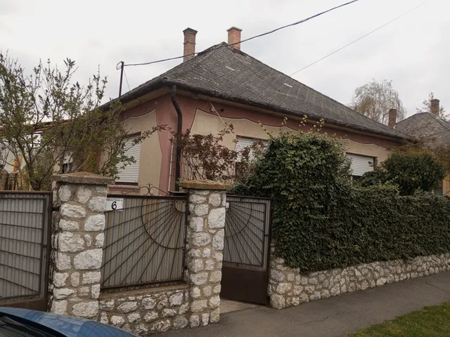 Eladó ház Besenyőtelek 104 nm