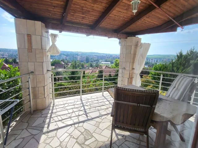 Eladó ház Eger, Tetemvár 192 nm