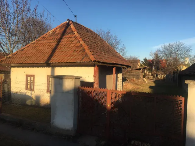 Eladó ház Füzesabony, Falu 30 nm